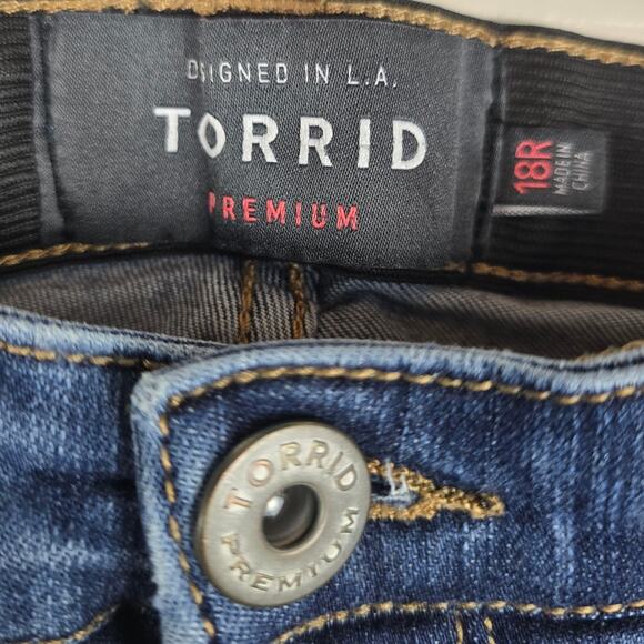 Torrid Sky-High Skinny Whiskering Comfortable Women's Jeans 18R - Picture 3 of 5